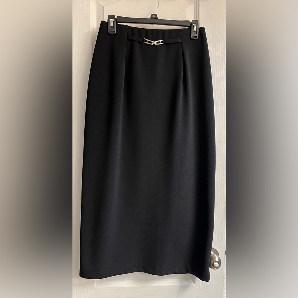Briggs New York Classic Black Pencil Skirt